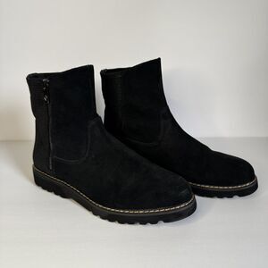 Donald J Pliner Booties Black Suede Comfort Lug Side Zip Size 9.5 M Womens Moto